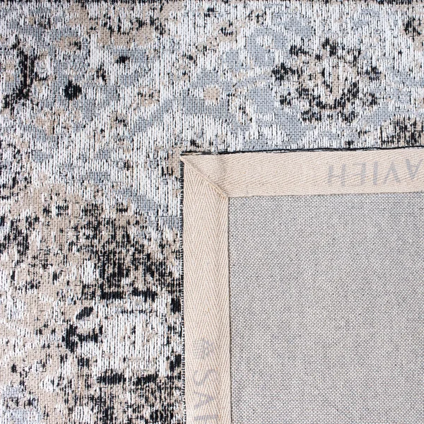 Safavieh Classic Vintage CLV871A 8' x 10' Ivory and Silver Area Rug
