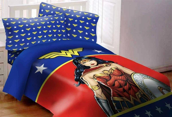 DC Comics Wonder Woman Reversible Comforter Set Crover