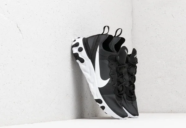 Nike - Women React Element 55 Sneakers Black 5