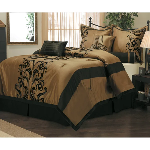 Nanshing America - Inc Helda 7 Piece Comforter Set; Full