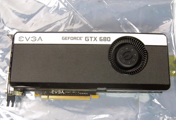 EVGA 02G-P4-2683 KR GeForce GTX 680 superclocked, Signature 2GB 256-bi