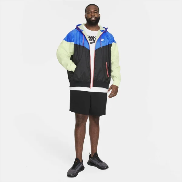 Nike Sportswear Windrunner Men's Hooded Jacket in Black, Size: Large, DA0001-013