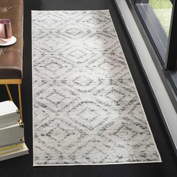 Safavieh ADR131C Adirondack Light Grey - Grey Area Rug - 6& x 6& Round