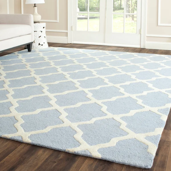 Safavieh Cambridge Ivory & Navy 8& x 10& Rug