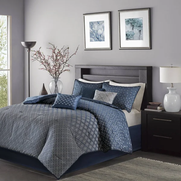 Madison Park - Biloxi 7 Piece Comforter Set - Navy - Queen