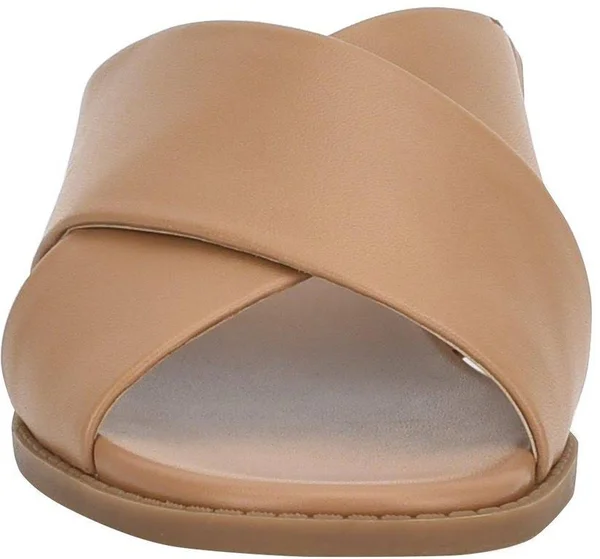 Evolve by Easy Spirit Odyssa 5.5 Women's Camel