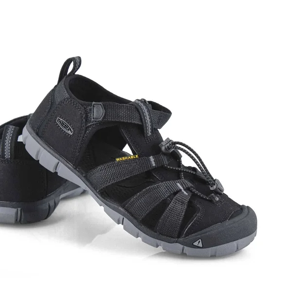 Keen Big Kids& Seacamp II CNX Sandals Size 4 - in Black/Steel Grey