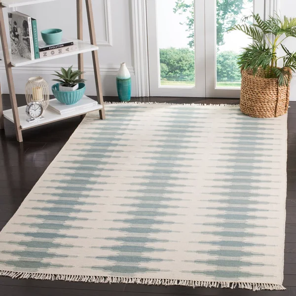Safavieh Kilim NVK179A Ivory - Blue 6& x 9& Area Rug