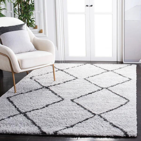 Safavieh Clearance August Shag AUG572F Ivory Rug - 6&7x22x6&7x22 - Square
