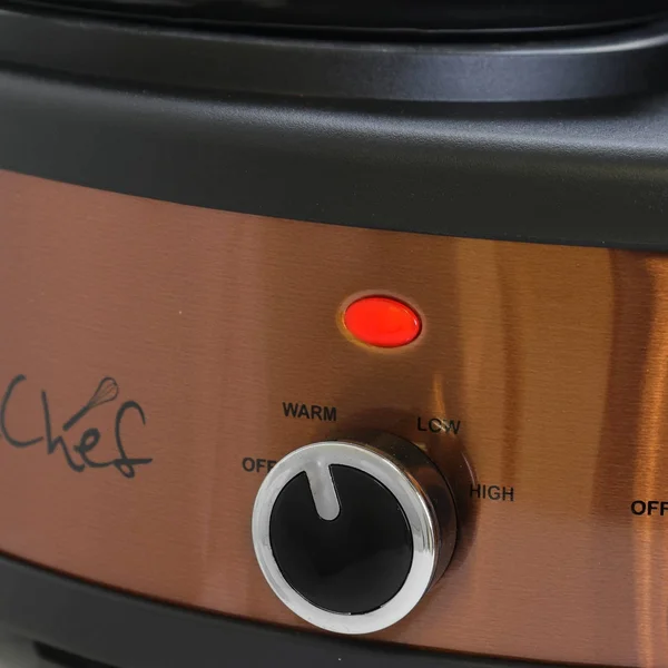 MegaChef 1.5-Quart Slow Cooker - Brushed Copper/Black