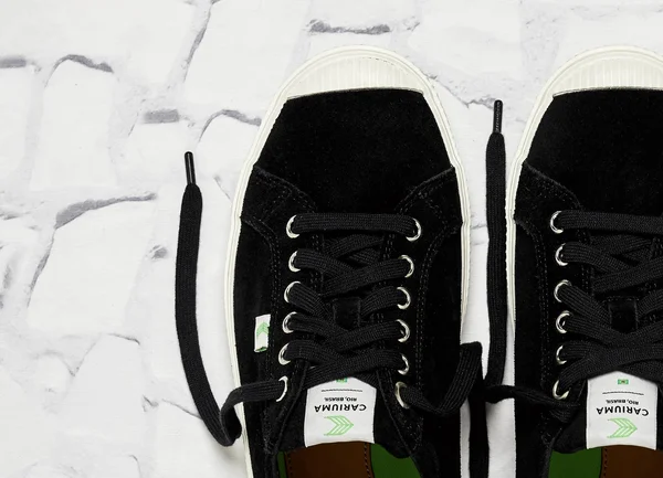 Cariuma OCA Low Black Suede Sneaker Women - Black