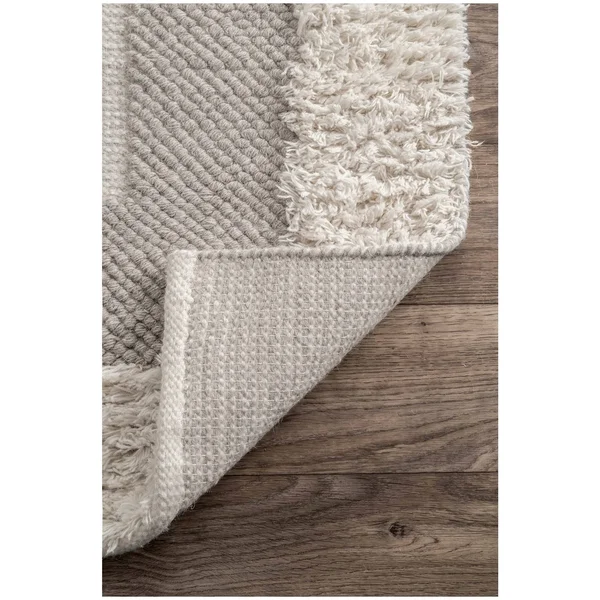 nuLOOM Taneka Shaggy Beige 4& x 6& Area Rug