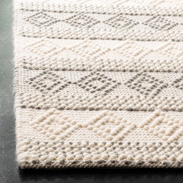 Safavieh Natura NAT750F 5& x 8& Grey, Ivory Rug