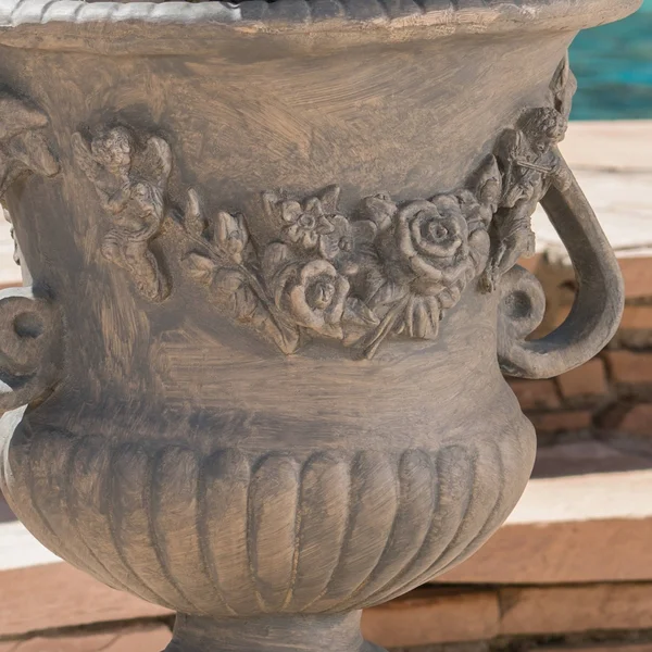 GDF Studio Bunny Vista Outdoor Light Weight Cast Stone Urn, White Moss