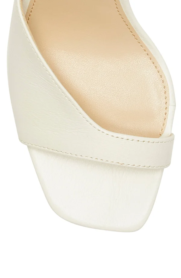 Women's Vince Camuto Madilin Sandal - Size 8 M - White