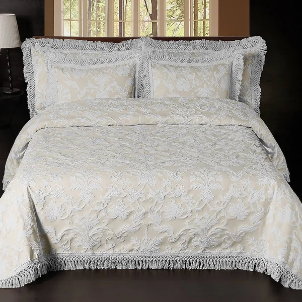 La Rochelle Sussex Park Bedspreads, California King, Ivory/White