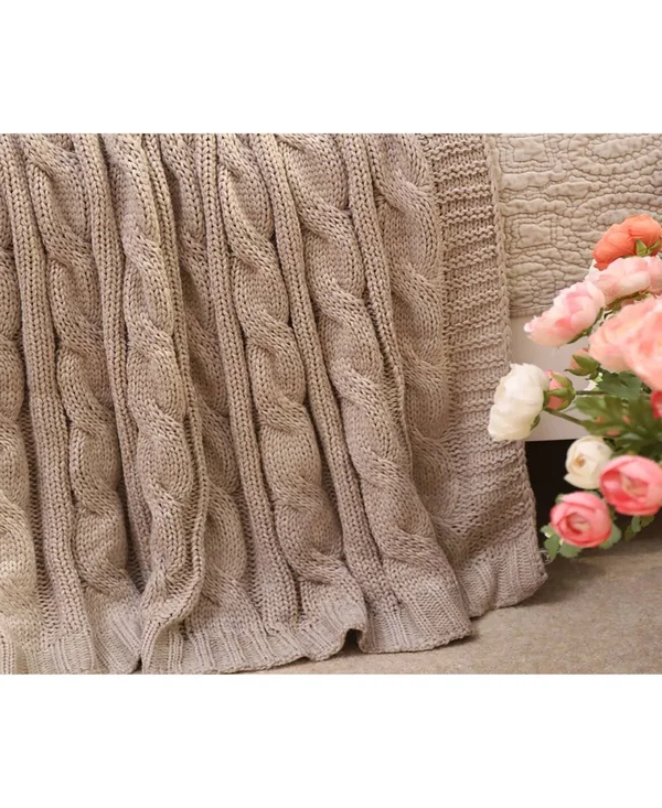 Happycare Textiles Soft Knitted Dual Cable Throw - Blush