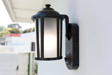 Maximus SPL08-07A1W4-BKT-K1 Tradional Black Smart Security Light HD security camera & smart light