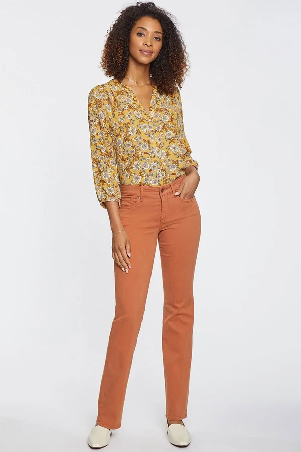 Nydj Marilyn Straight Leg Stretch Jeans - Size 6 in Walnut at Nordstrom