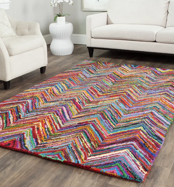 Safavieh Nantucket Pink/Multi 4& x 4& Square Area Rug