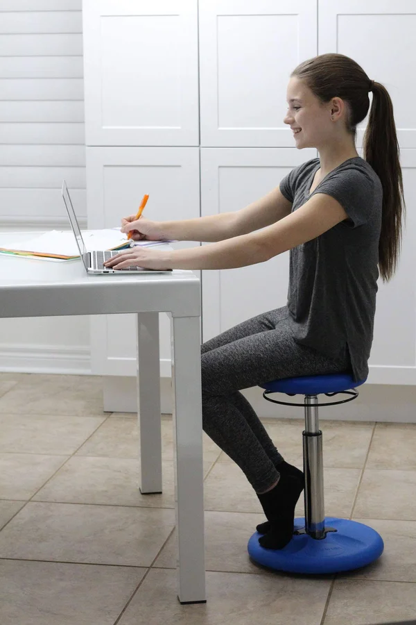 Kore Kids Adjustable Standard Wobble Chair 14-19 Blue