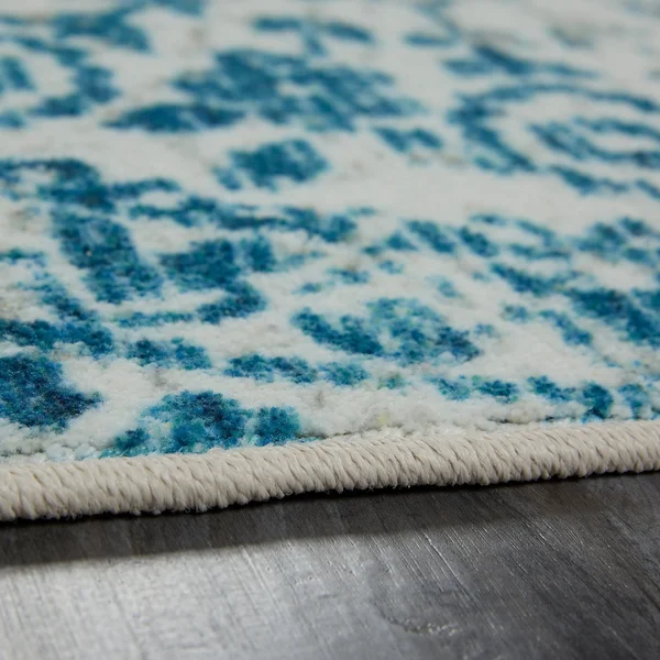Mohawk Home Juniper Blue 2 ft. 6 in. x 8 ft. Medallion Runner Rug