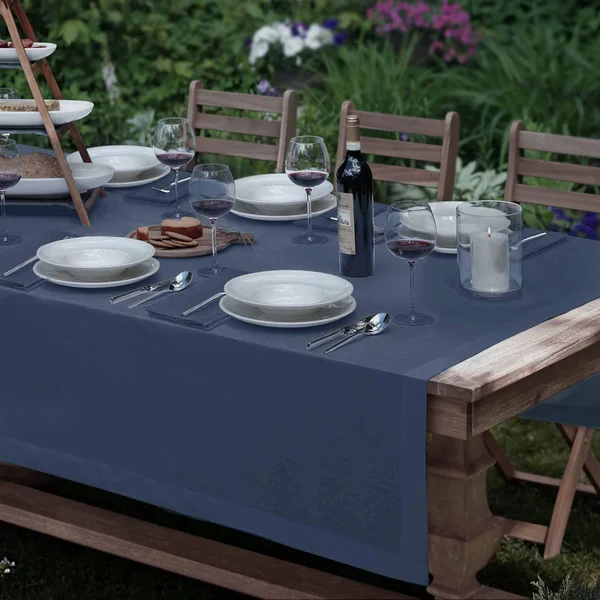 Villeroy & Boch La Classica Linen Fabric Tablecloth 70x22 x 126x22 Oblong, Indigo