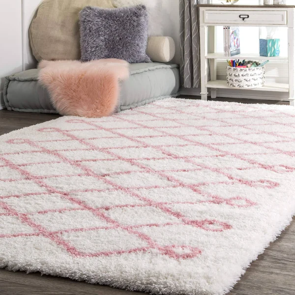 nuLOOM Stasia Diamond Shag Baby Pink 3 ft. x 8 ft. Runner Rug