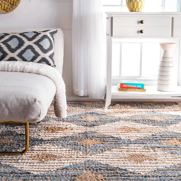 nuLOOM Hand Braided Marla Denim Diamonds Area Rug, Blue/Ivory