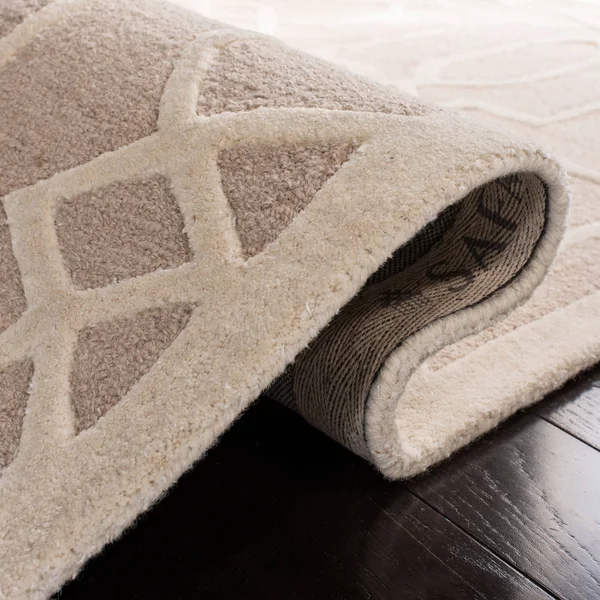 Safavieh Bella BEL138B Grey - Ivory Rug 5& x 5& Square