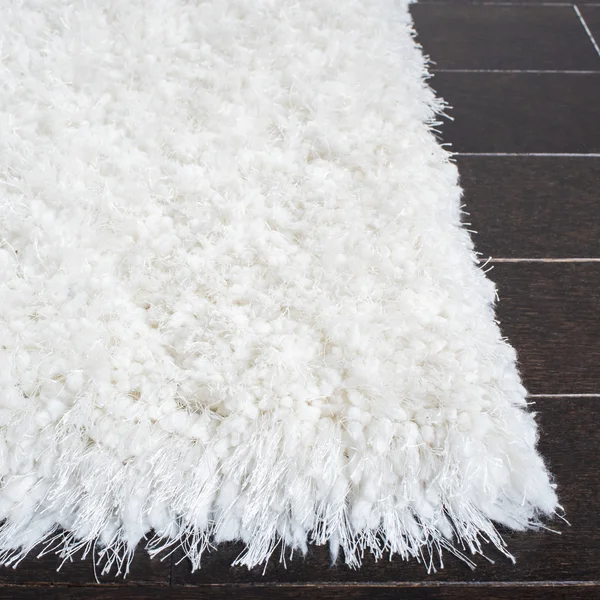 Safavieh Handmade Shag Feriha Shag 1.5-inch Thick Rug - 2&3x22 x 8& Runner - Ivory