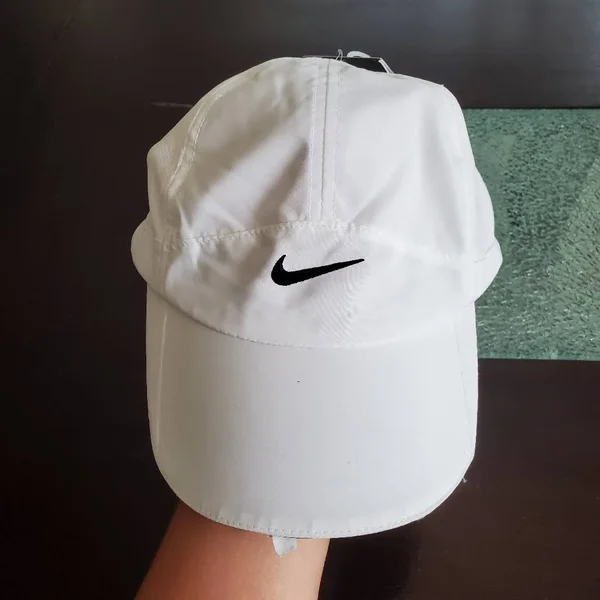 Nike Featherlight Women's Cap, White