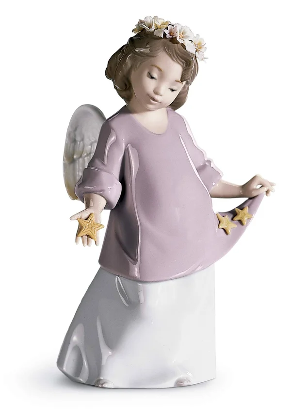 Lladro Heavenly Stars Angel Figurine - 7.5 x 4.75 inches
