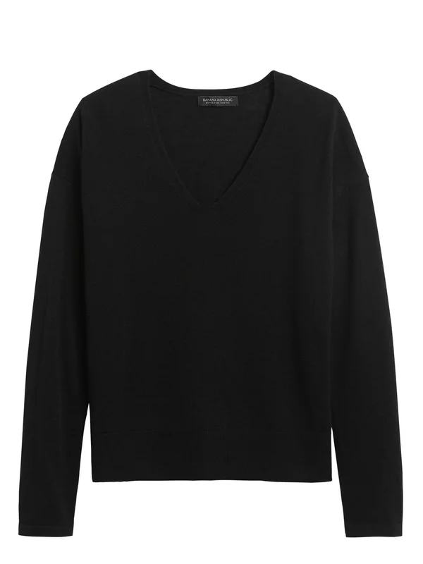 Banana Republic Women's Washable Merino V-Neck Sweater Black Size S
