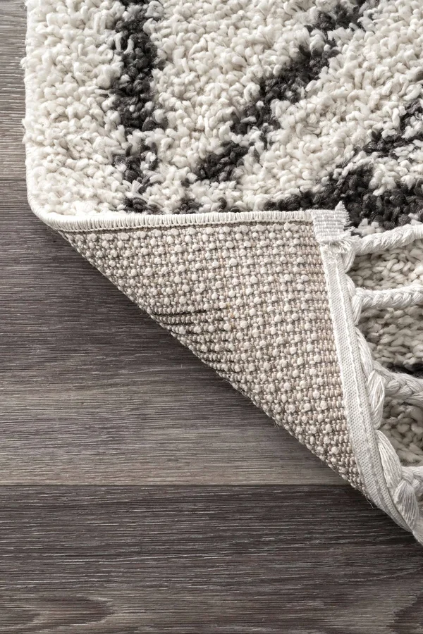 nuLOOM Mackie Moroccan Diamond Tassel Shag Runner Rug - 2& 8x22 x 8&, Off White