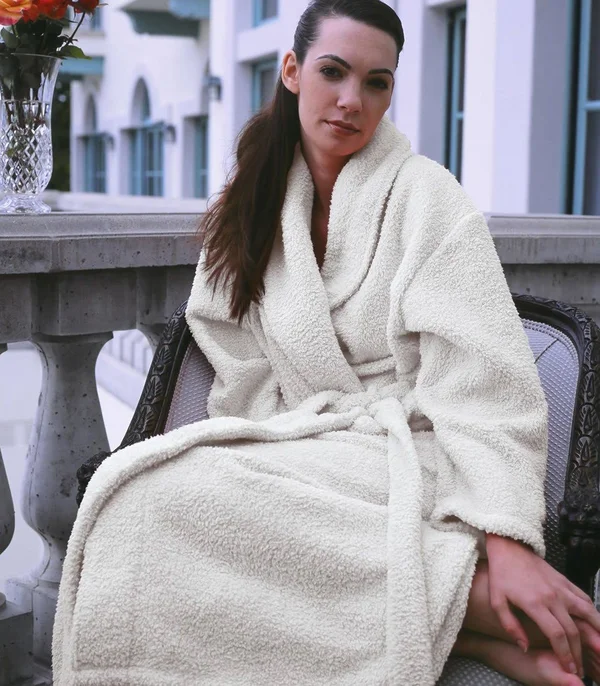 Plush Microfiber Robe - Soft Warm Fleece - Comfortable - White, L