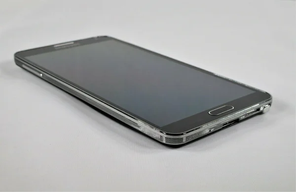 Samsung Galaxy Note 3 Smartphone 32 GB Unlocked GSM 2.3 GHz Quad-Core 5.7x22 HD