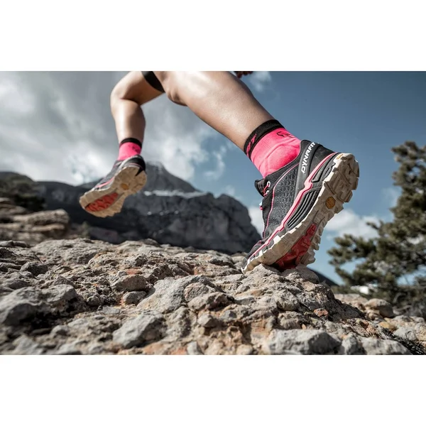 Dynafit Ultra Pro W - Black/Fluo Pink - 5