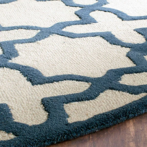 Safavieh Cambridge Rug CAM125 Ivory, Navy, 2&3x22 x 3&9x22
