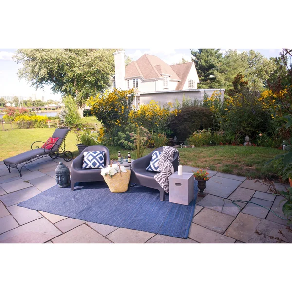Fab Habitat Kismet Indoor/Outdoor Reclaimed Rubber Rug - Beige 6& x 9&