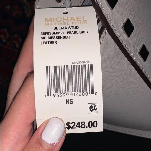 Michael Kors Selma Stud Medium Messenger Pearl Grey/Silver