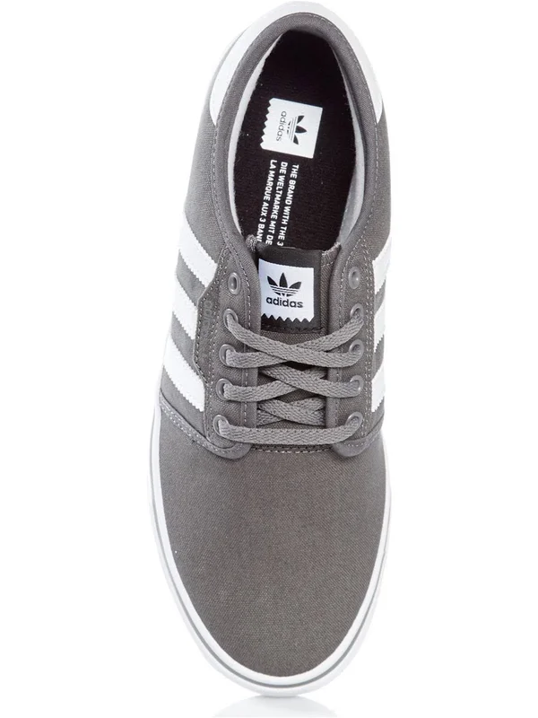 Adidas Seeley US 10