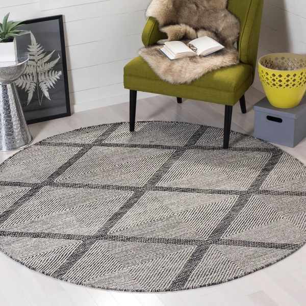 Safavieh Montauk MTK821A Grey 4& x 6& Area Rug