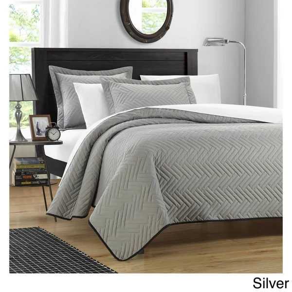 Chic Home Cupertino Herringbone Reversible 7-Piece Quilt Set, Color: Red/Size: Queen