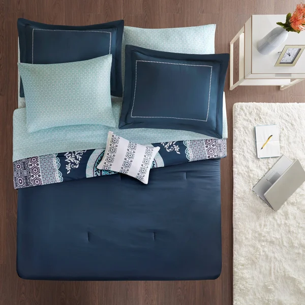 Intelligent Design - Loretta Comforter and Sheet Set - Navy - Queen