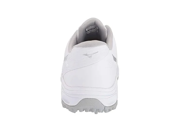Mizuno Men's Ambition All Surface Low Turf Shoe - White, 10
