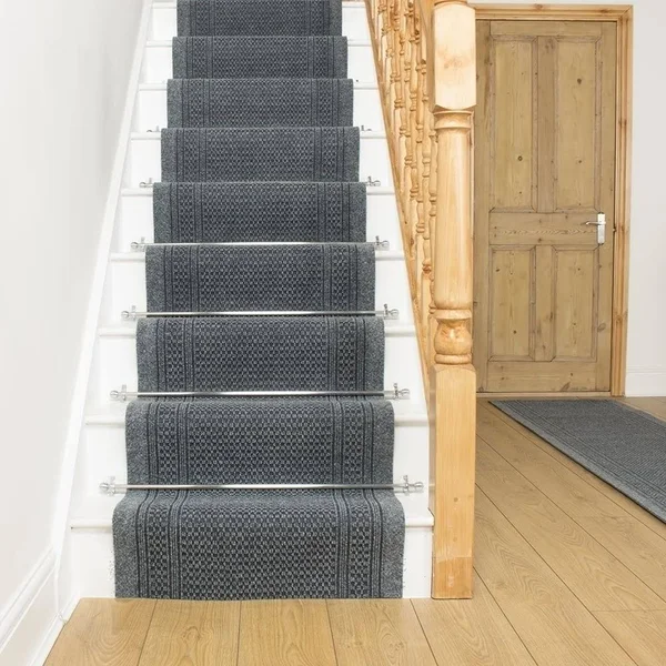 runrug USA Aztec Gray Stair Carpet Runner Length: 7 foot - WIDTHS