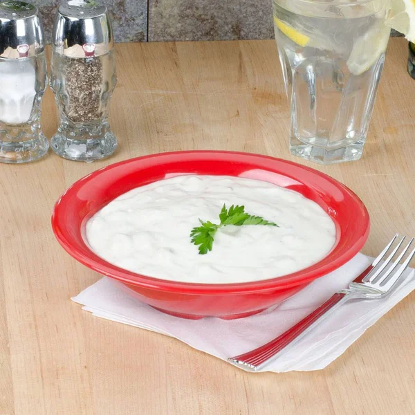 Thunder Group CR5716PR Pure Red 18 oz. Melamine Soup Bowl - 12/Pack
