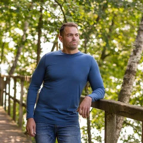 menique Men's Merino 160 Long Sleeve Crew Denim M - Denim