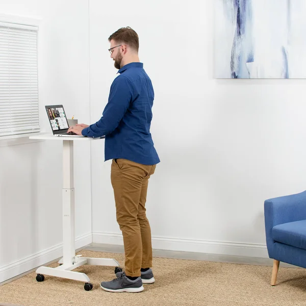 Vivo White 24x22 Pneumatic Mobile Workstation Cart, Sit-Stand Laptop Desk